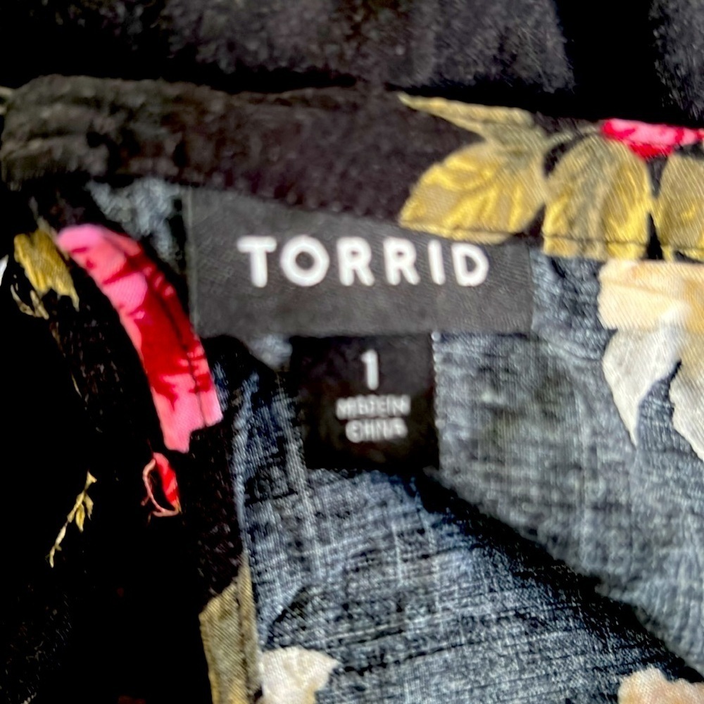 TORRID Floral🌺 Black Dress with Pink and Yellow Accents - Picture 3 of 6